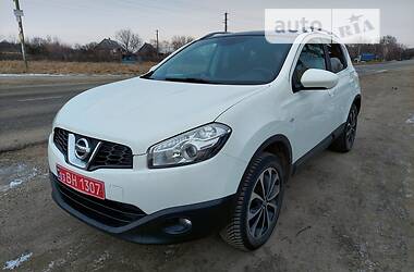 Внедорожник / Кроссовер Nissan Qashqai 2012 в Днепре