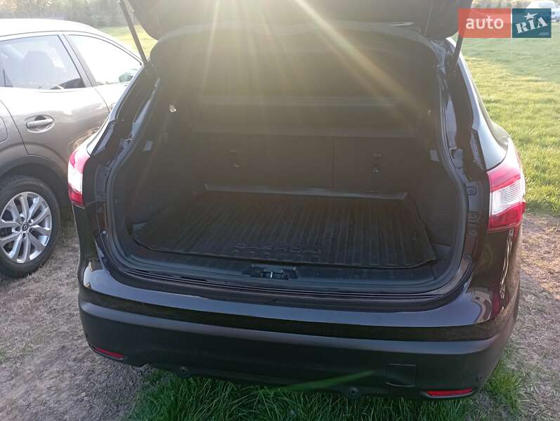Внедорожник / Кроссовер Nissan Qashqai 2016 в Любомле