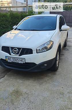 Внедорожник / Кроссовер Nissan Qashqai 2012 в Днепре