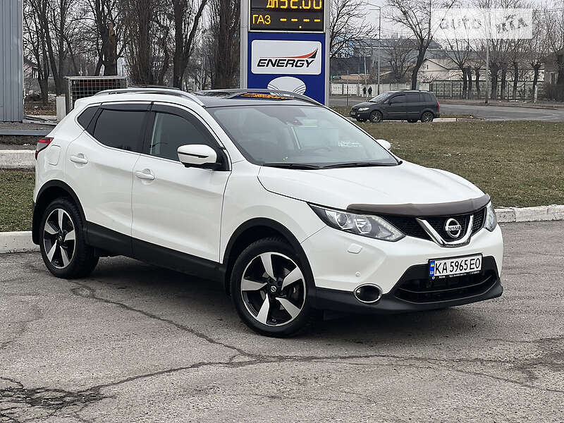 Позашляховик / Кросовер Nissan Qashqai 2016 в Києві