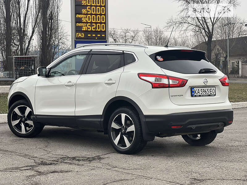 Позашляховик / Кросовер Nissan Qashqai 2016 в Києві