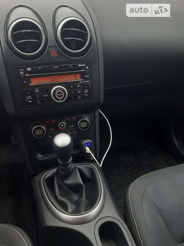 Внедорожник / Кроссовер Nissan Qashqai 2010 в Запорожье