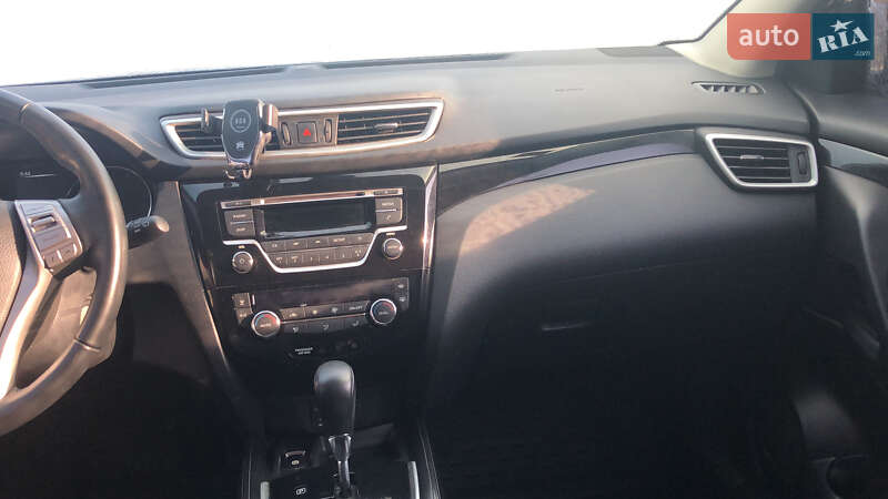 Внедорожник / Кроссовер Nissan Qashqai 2015 в Киеве