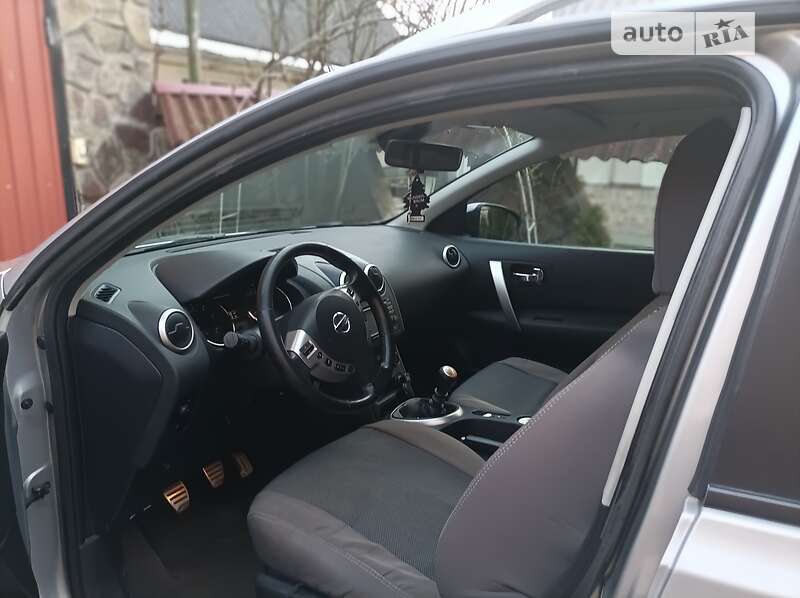 Внедорожник / Кроссовер Nissan Qashqai 2013 в Тячеве