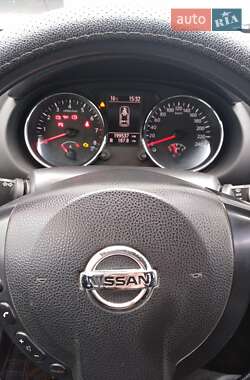 Внедорожник / Кроссовер Nissan Qashqai 2010 в 