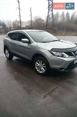 Внедорожник / Кроссовер Nissan Qashqai 2016 в 