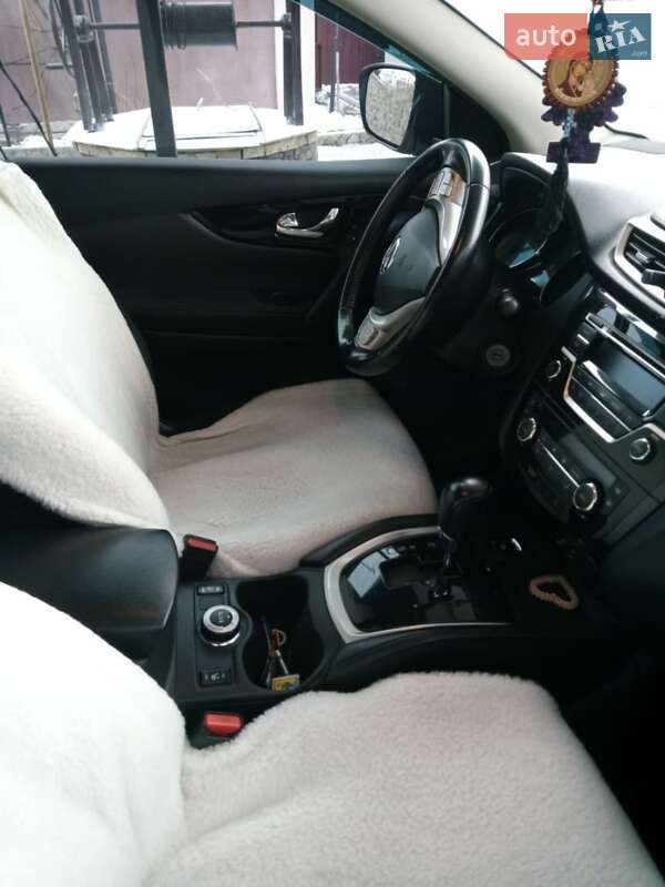 Позашляховик / Кросовер Nissan Qashqai 2016 в Вінниці