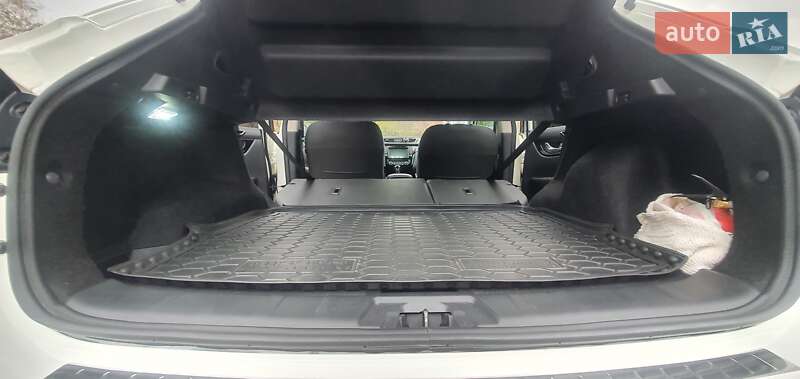 Внедорожник / Кроссовер Nissan Qashqai 2019 в Калуше