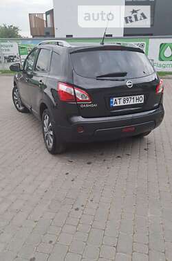 Внедорожник / Кроссовер Nissan Qashqai 2010 в 