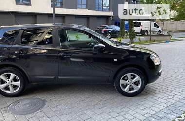 Внедорожник / Кроссовер Nissan Qashqai 2009 в 