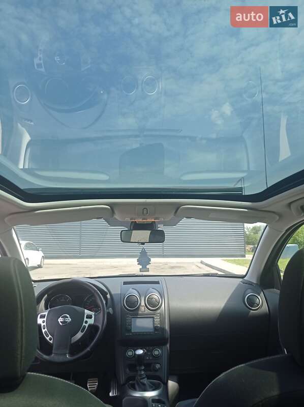 Позашляховик / Кросовер Nissan Qashqai 2010 в Харкові