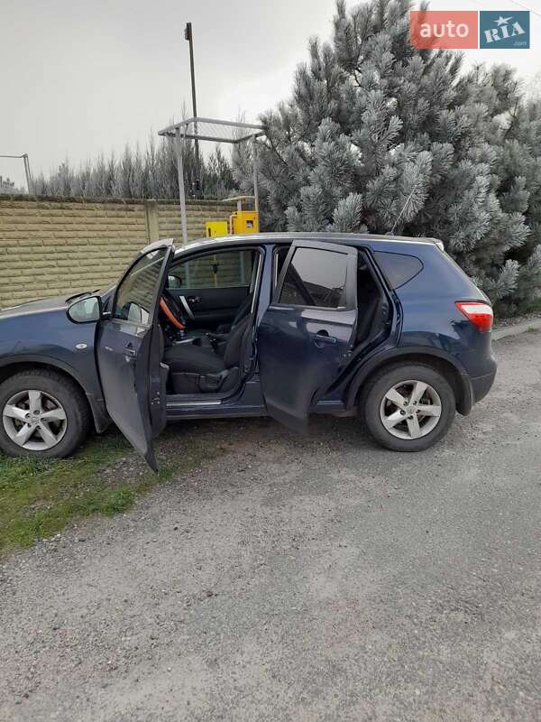 Внедорожник / Кроссовер Nissan Qashqai 2010 в Запорожье