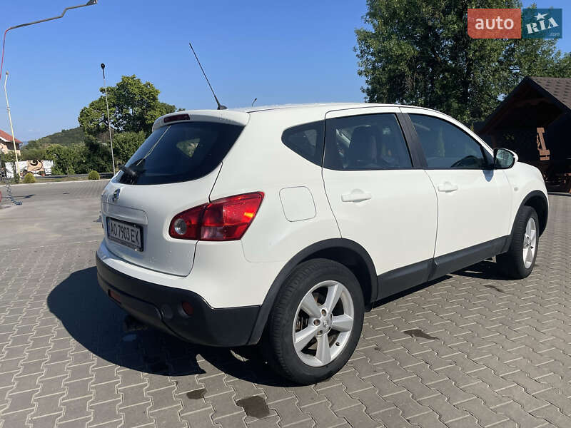 Внедорожник / Кроссовер Nissan Qashqai 2010 в Иршаве