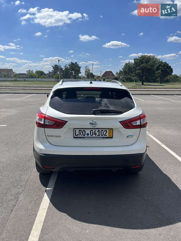 Внедорожник / Кроссовер Nissan Qashqai 2014 в Сарнах