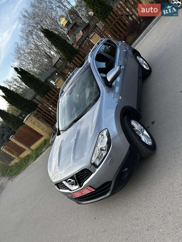 Внедорожник / Кроссовер Nissan Qashqai 2010 в Днепре