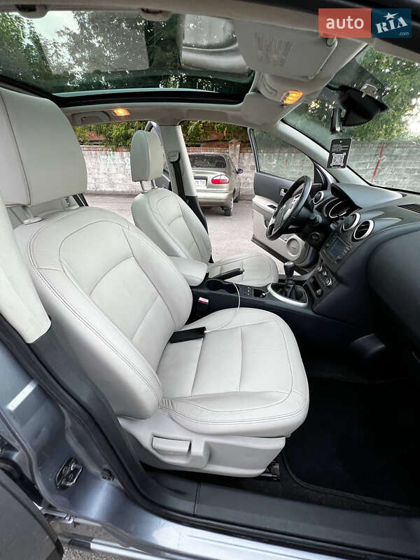 Внедорожник / Кроссовер Nissan Qashqai 2010 в Днепре