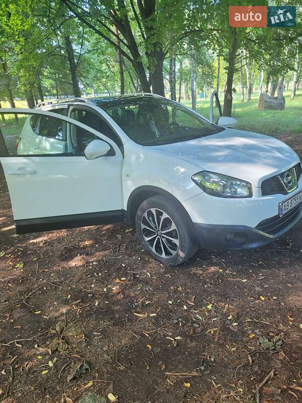 Внедорожник / Кроссовер Nissan Qashqai 2012 в Ямполе