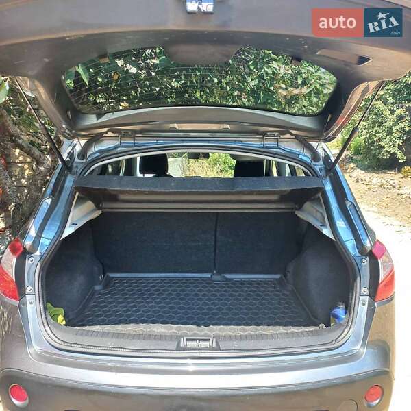 Внедорожник / Кроссовер Nissan Qashqai 2012 в Новой Одессе