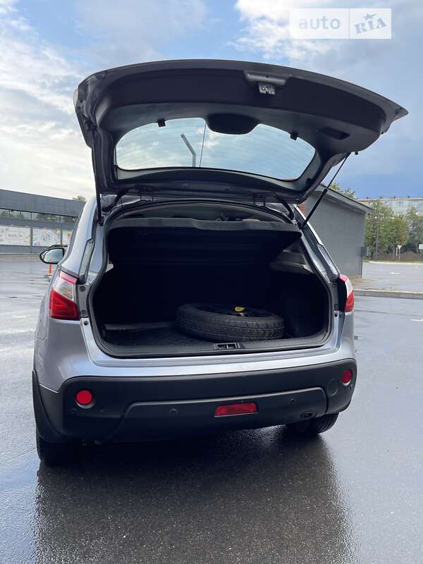 Внедорожник / Кроссовер Nissan Qashqai 2010 в Харькове