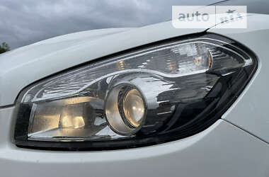 Внедорожник / Кроссовер Nissan Qashqai 2013 в 