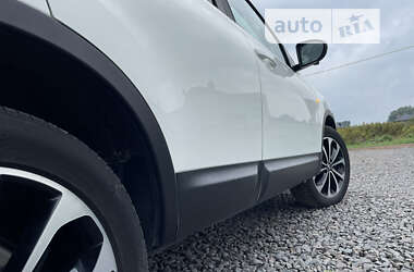 Внедорожник / Кроссовер Nissan Qashqai 2013 в 