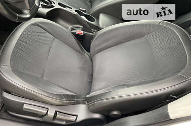 Внедорожник / Кроссовер Nissan Qashqai 2013 в 
