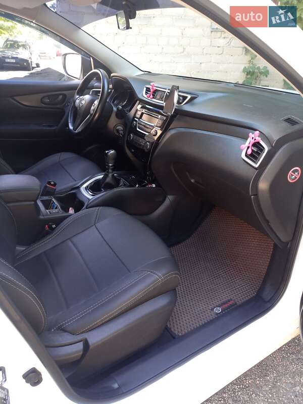 Внедорожник / Кроссовер Nissan Qashqai 2017 в Казанке