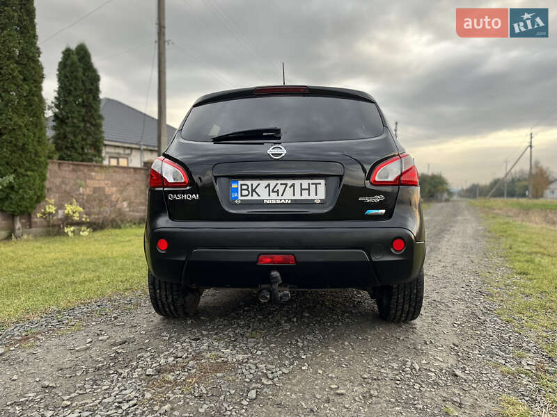 Внедорожник / Кроссовер Nissan Qashqai 2012 в Ровно
