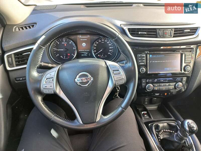 Внедорожник / Кроссовер Nissan Qashqai 2017 в Черновцах