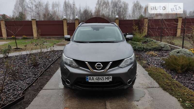 Позашляховик / Кросовер Nissan Qashqai 2014 в Бучі