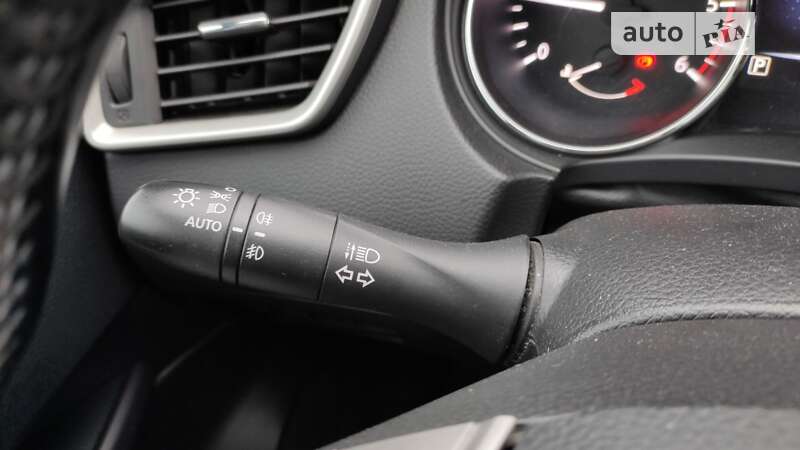 Позашляховик / Кросовер Nissan Qashqai 2014 в Бучі