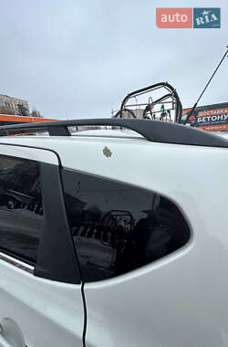 Внедорожник / Кроссовер Nissan Qashqai 2013 в 