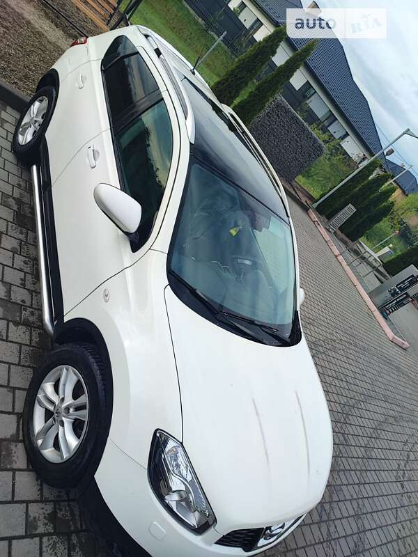 Позашляховик / Кросовер Nissan Qashqai 2010 в Львові