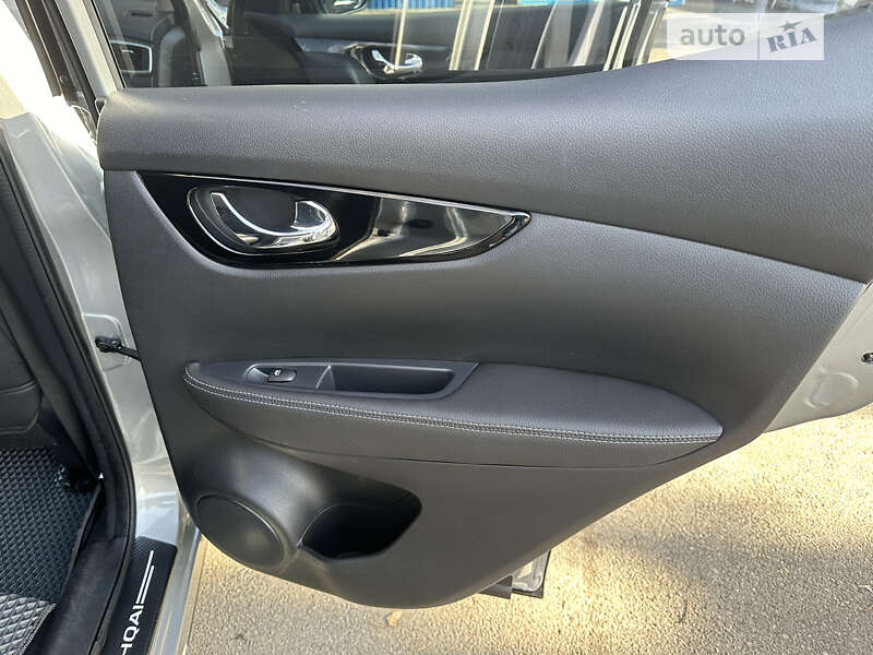 Внедорожник / Кроссовер Nissan Qashqai 2020 в Киеве