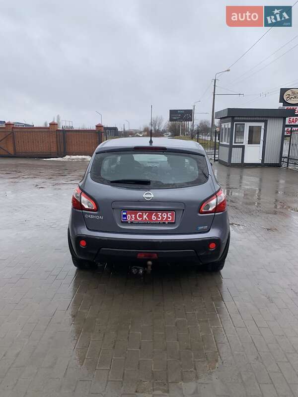 Внедорожник / Кроссовер Nissan Qashqai 2010 в Луцке
