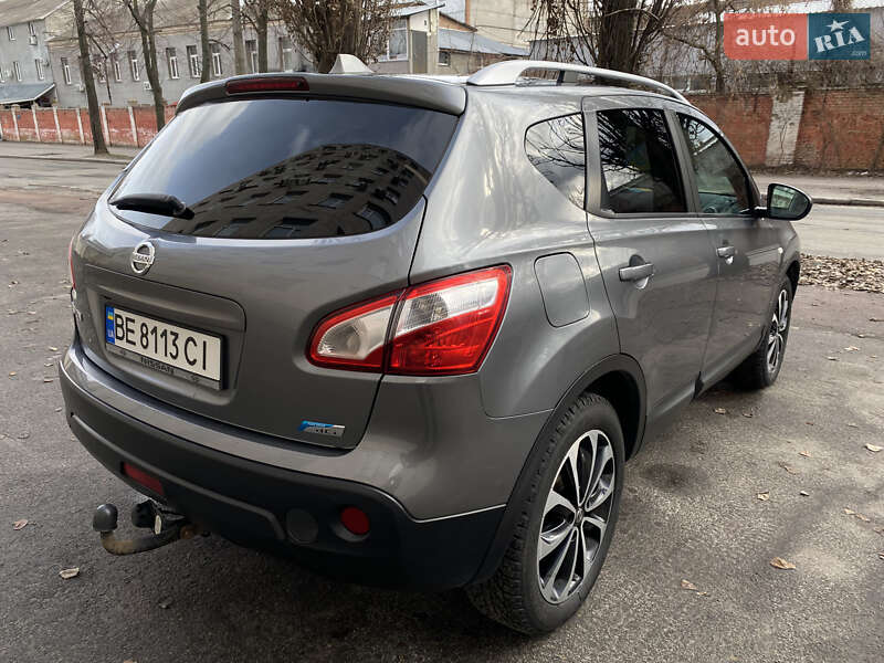 Позашляховик / Кросовер Nissan Qashqai 2011 в Києві