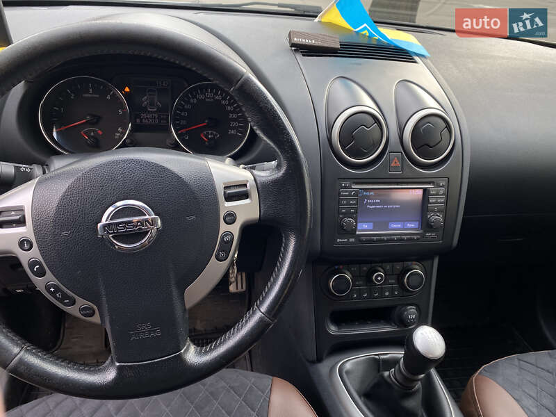 Позашляховик / Кросовер Nissan Qashqai 2011 в Києві