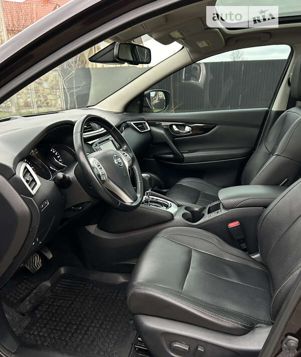 Внедорожник / Кроссовер Nissan Qashqai 2016 в Ивано-Франковске