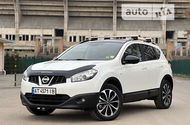 Позашляховик / Кросовер Nissan Qashqai 2013 в Івано-Франківську