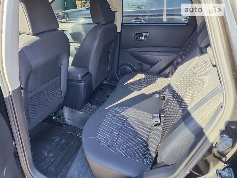 Позашляховик / Кросовер Nissan Qashqai 2009 в Рівному
