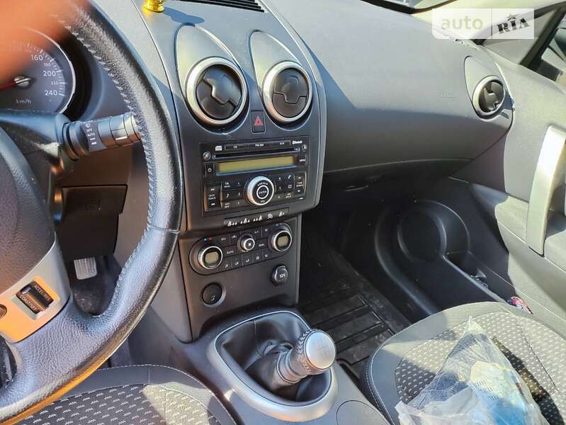 Позашляховик / Кросовер Nissan Qashqai 2009 в Рівному