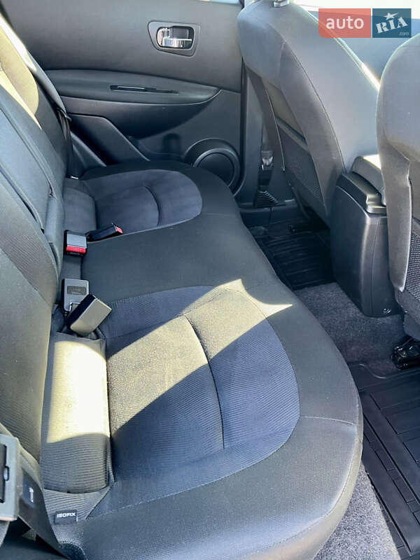 Внедорожник / Кроссовер Nissan Qashqai 2010 в Днепре