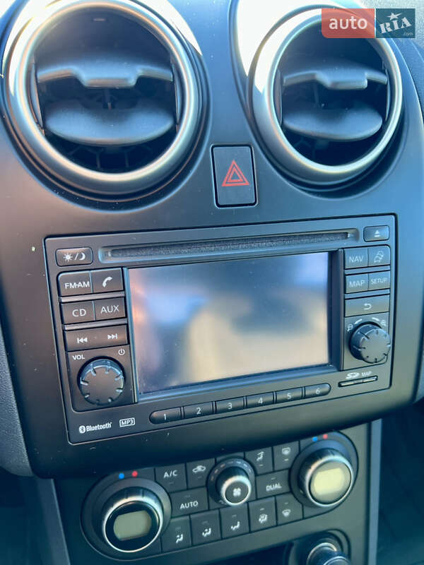 Внедорожник / Кроссовер Nissan Qashqai 2010 в Днепре