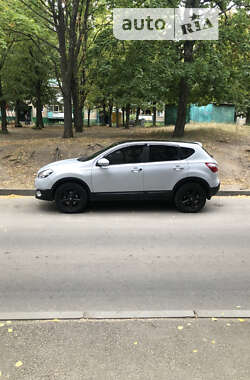 Позашляховик / Кросовер Nissan Qashqai 2012 в Малині