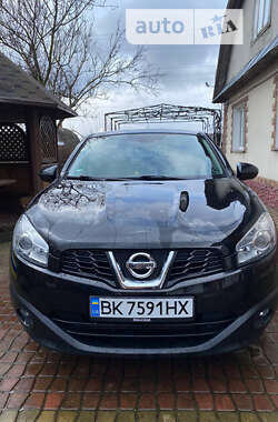 Внедорожник / Кроссовер Nissan Qashqai 2011 в Березному