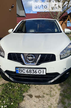 Позашляховик / Кросовер Nissan Qashqai 2011 в Самборі