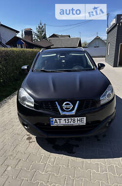 Позашляховик / Кросовер Nissan Qashqai 2011 в Косові