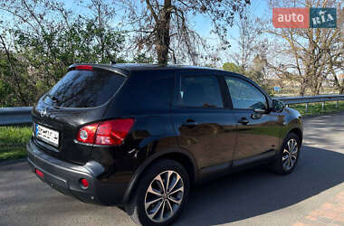 Внедорожник / Кроссовер Nissan Qashqai 2009 в 