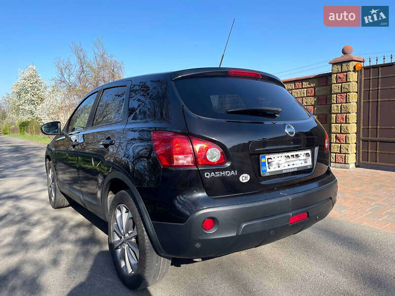 Позашляховик / Кросовер Nissan Qashqai 2009 в Рівному
