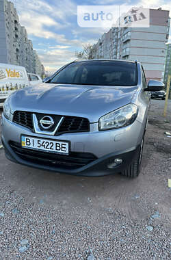 Позашляховик / Кросовер Nissan Qashqai 2011 в Полтаві